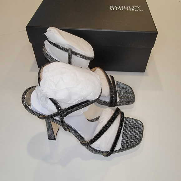 Badgley Mischka Urbana Stiletto Heels Black Metallic Bridal Prom NWT! - Picture 5 of 13